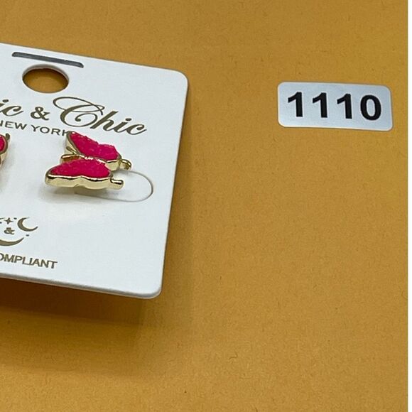 NWT Chic n Chic electric pink druzy butterfly post style earrings - Picture 4 of 4